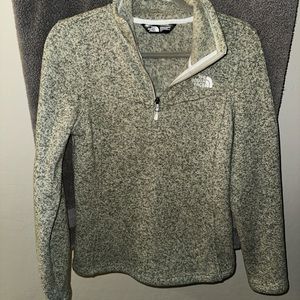 NWOT North face green half zip